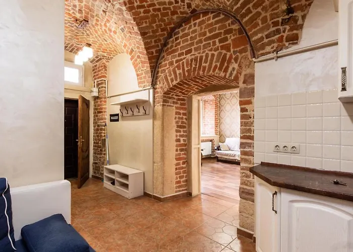 Spirit Of Old Main Square *