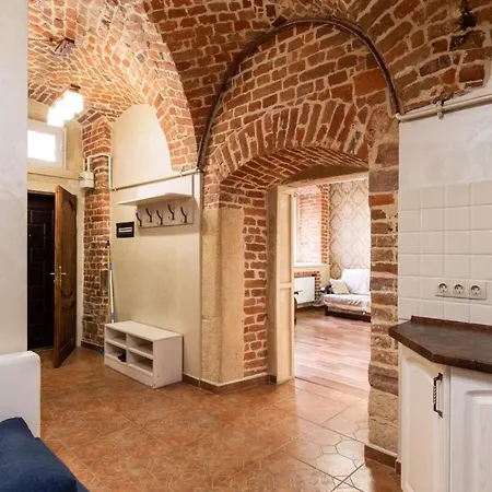 Spirit Of Old Main Square *