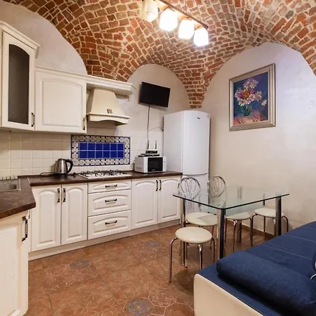 Spirit Of Old Main Square *