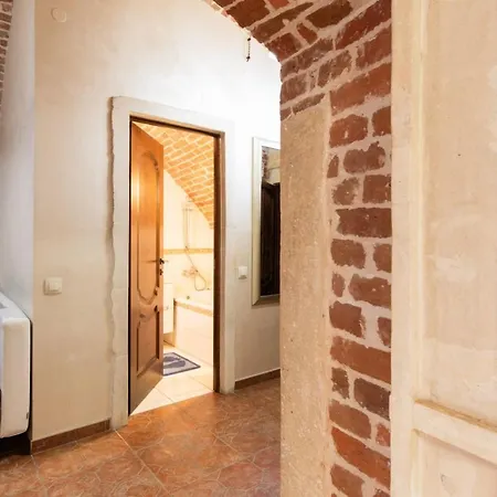 Spirit Of Old Main Square Appartement