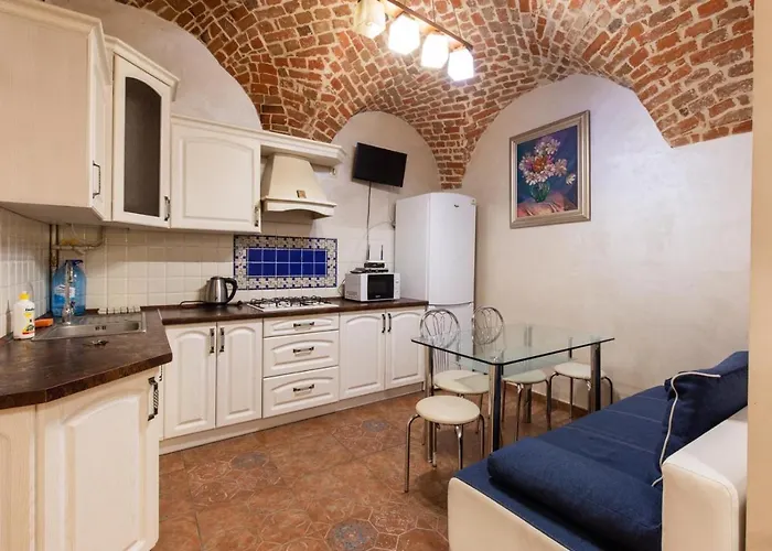 Spirit Of Old Main Square *